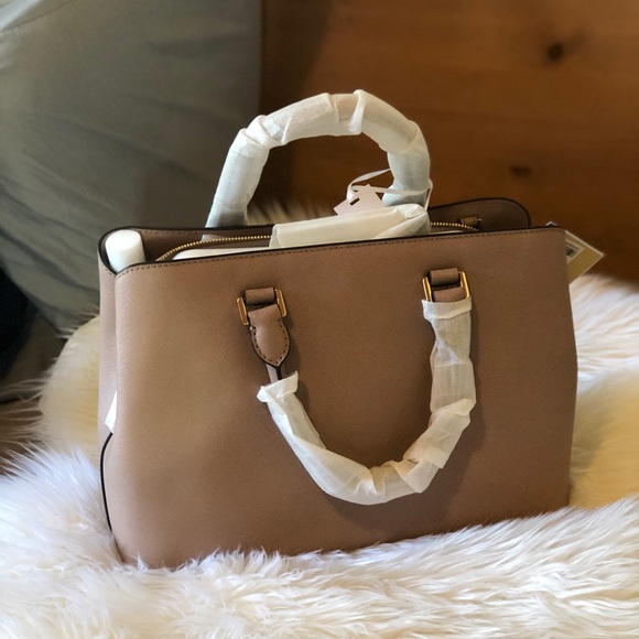 Michael Kors Women's Large Savannah Satchel - Picture 6 of 8